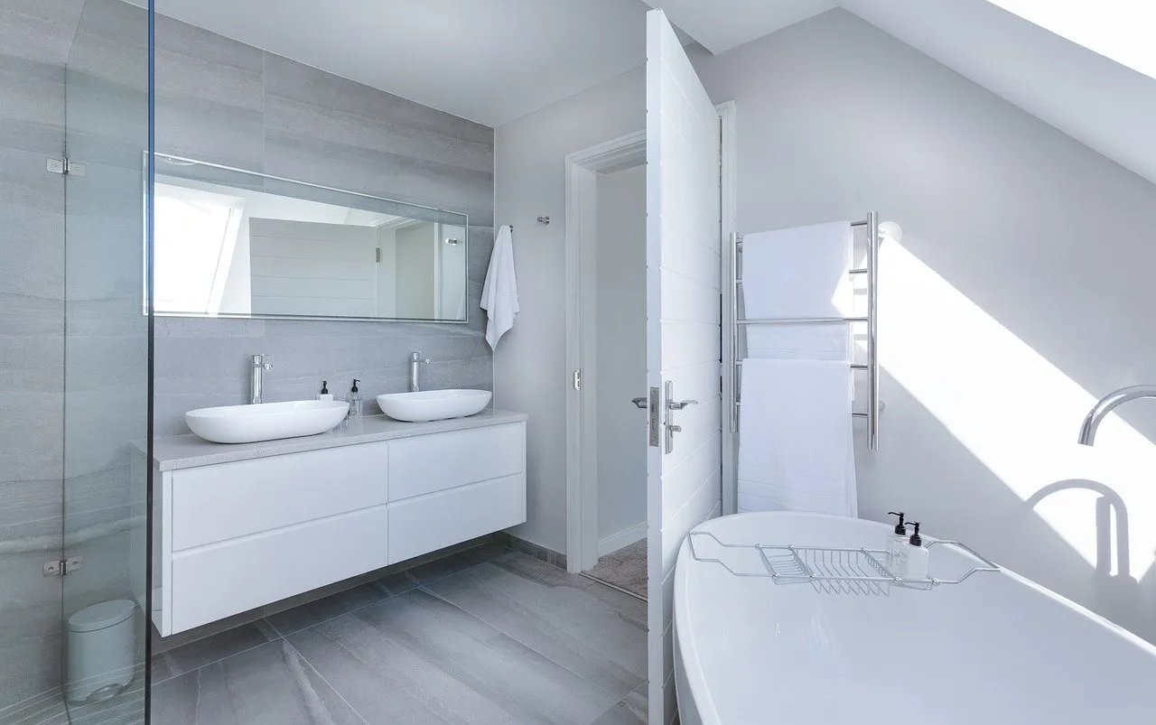 modern-minimalist-bathroom-3115450_1280-2880w